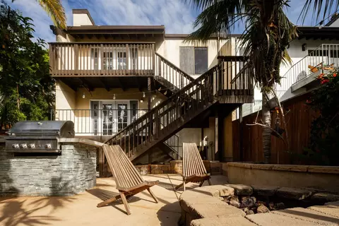 Exterior - 698 Hygeia Ave, Encinitas, CA 92024 photo 6 of 8