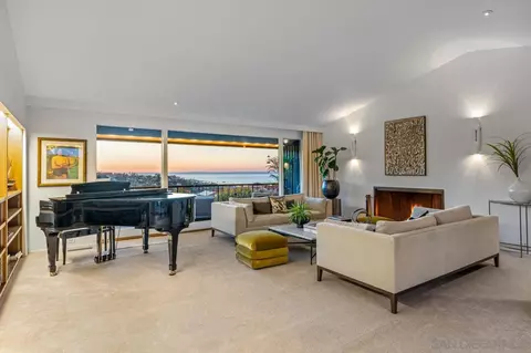 Living - 7846 Esterel Dr, La Jolla, CA 92037 photo 1 of 5