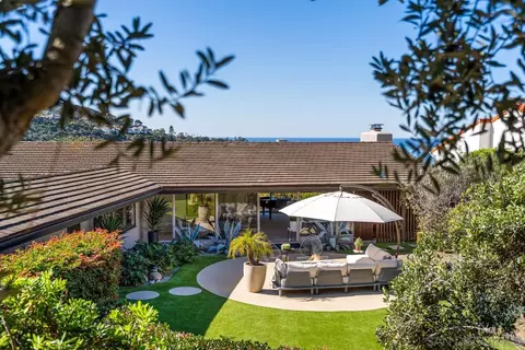 Exterior - 7846 Esterel Dr, La Jolla, CA 92037 photo 2 of 20