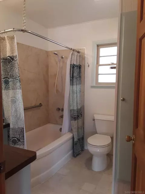 Bath - 2617 C St, Julian, CA 92036 photo 2 of 2