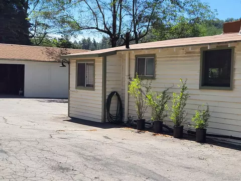 Exterior - 2617 C St, Julian, CA 92036 photo 3 of 9