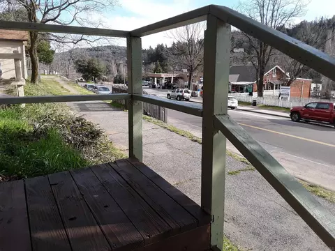 Exterior - 2617 C St, Julian, CA 92036 photo 5 of 9