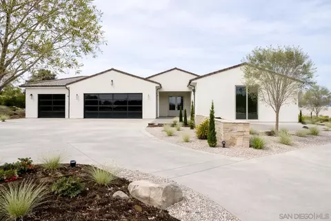588 Twin Country Ln, Fallbrook, CA 92028