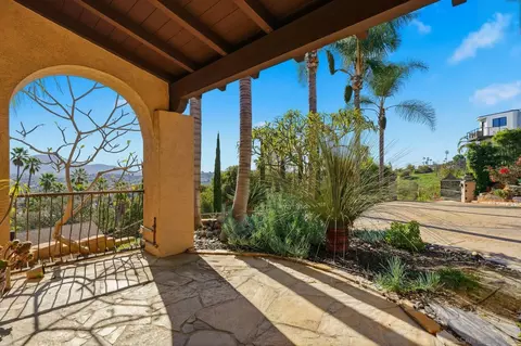 Exterior - 9610 Vista Del Sol, Spring Valley, CA 91977 photo 12 of 13