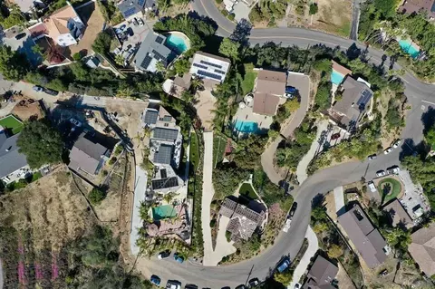 View/Area - 9610 Vista Del Sol, Spring Valley, CA 91977 photo 7 of 7