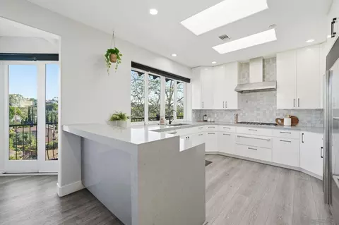Kitchen - 9610 Vista Del Sol, Spring Valley, CA 91977 photo 1 of 7