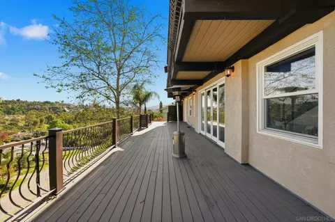 Exterior - 9610 Vista Del Sol, Spring Valley, CA 91977 photo 6 of 13