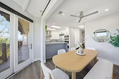Dining - 9610 Vista Del Sol, Spring Valley, CA 91977 photo 2 of 2