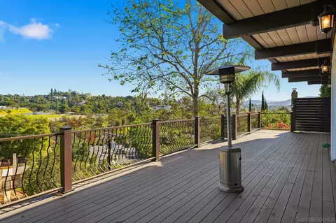 Exterior - 9610 Vista Del Sol, Spring Valley, CA 91977 photo 5 of 13