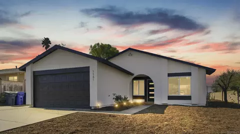 1151 Conway Dr, Escondido, CA 92027