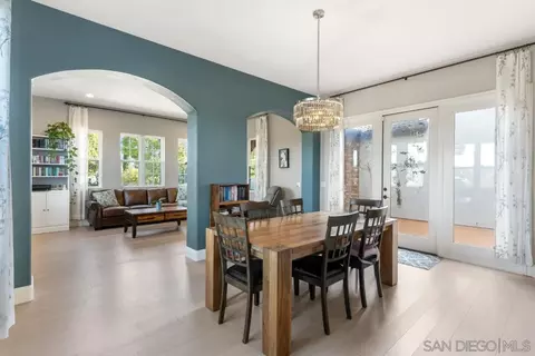 Dining - 310 Highland Oaks, Fallbrook, CA 92028 photo 3 of 4
