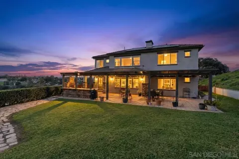 Exterior - 310 Highland Oaks, Fallbrook, CA 92028 photo 10 of 10