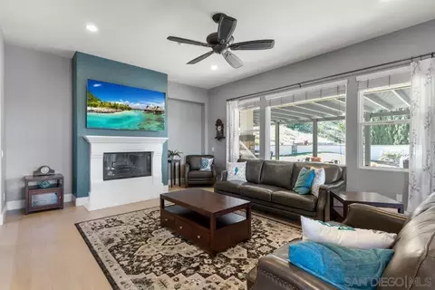 Living - 310 Highland Oaks, Fallbrook, CA 92028 photo 1 of 1