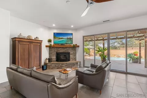 Living - 1195 Via Encinos, Fallbrook, CA 92028 photo 1 of 1