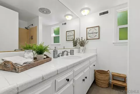 Bath - 820 Cookie Ln, Fallbrook, CA 92028 photo 1 of 5