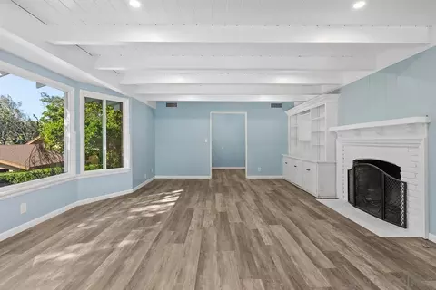 Living - 820 Cookie Ln, Fallbrook, CA 92028 photo 8 of 11