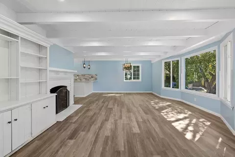 Living - 820 Cookie Ln, Fallbrook, CA 92028 photo 2 of 11