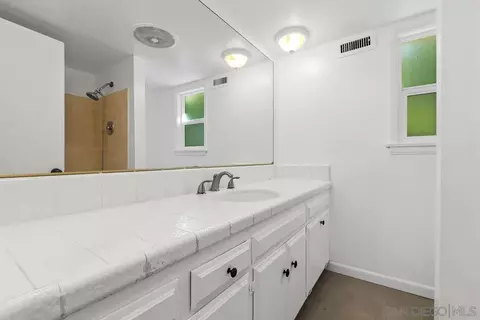 Bath - 820 Cookie Ln, Fallbrook, CA 92028 photo 2 of 5