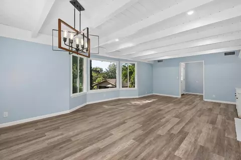Living - 820 Cookie Ln, Fallbrook, CA 92028 photo 7 of 11