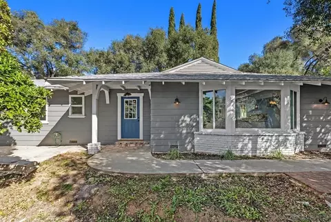 820 Cookie Ln, Fallbrook, CA 92028