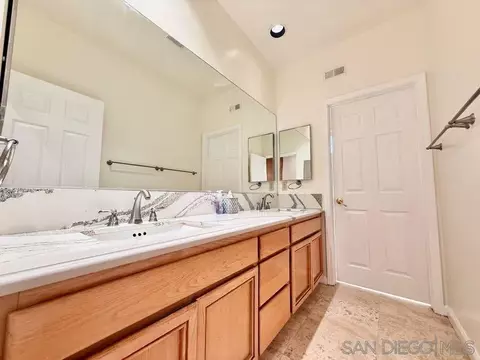 Bath - 3605 Hidden Trail Dr, Jamul, CA 91935 photo 5 of 6