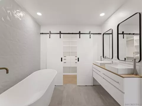 Bath - 17515 Circa Oriente, Rancho Santa Fe, CA 92067 photo 3 of 7
