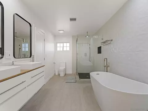 Bath - 17515 Circa Oriente, Rancho Santa Fe, CA 92067 photo 4 of 7