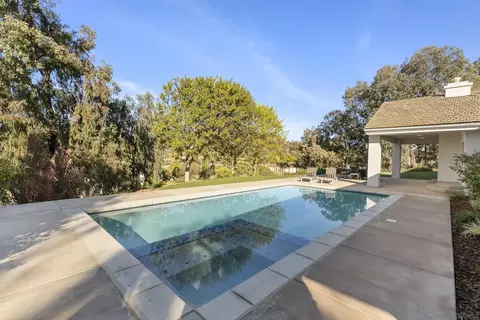 Exterior - 17515 Circa Oriente, Rancho Santa Fe, CA 92067 photo 5 of 7
