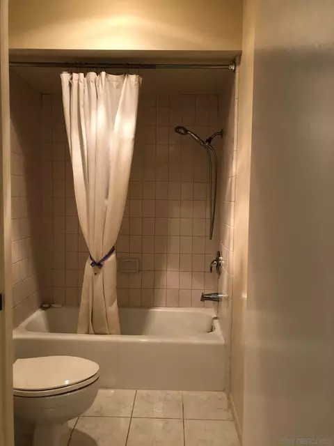 Bath - 6645 Caminito Scioto, La Jolla, CA 92037 photo 3 of 3