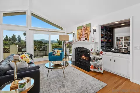 11651 Shadowglen Rd, El Cajon, CA 92020