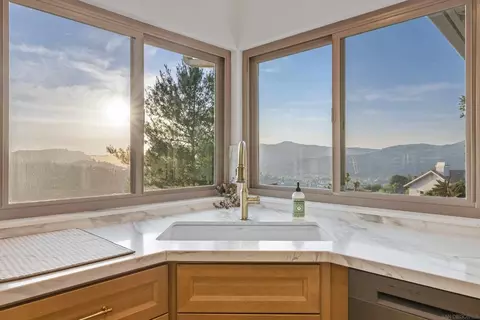 Kitchen - 1259 Alpine Estates Pl, Alpine, CA 91901 photo 2 of 5