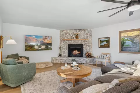 Living - 1259 Alpine Estates Pl, Alpine, CA 91901 photo 2 of 5