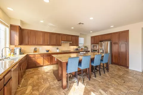 Kitchen - 3505 N Fork Ave, Carlsbad, CA 92010 photo 4 of 9
