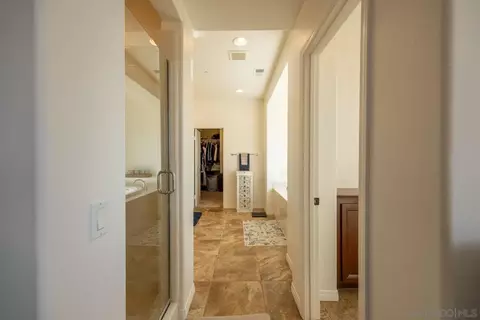 Entry Way - 3505 N Fork Ave, Carlsbad, CA 92010 photo 9 of 10