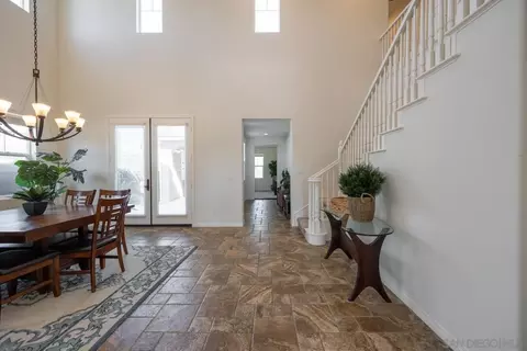 Entry Way - 3505 N Fork Ave, Carlsbad, CA 92010 photo 3 of 10