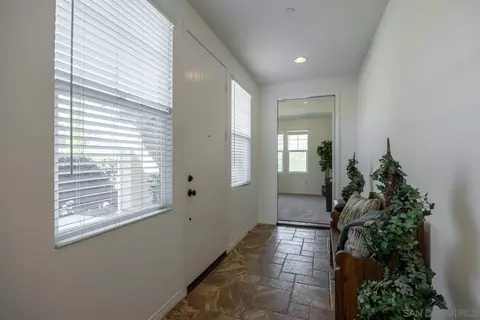 Entry Way - 3505 N Fork Ave, Carlsbad, CA 92010 photo 6 of 10