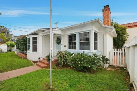 1210 3rd St, Coronado, CA 92118