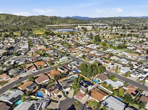 View/Area - 9349 Nalini Ct, Santee, CA 92071 photo 7 of 9