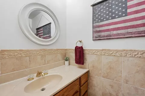 Bath - 9349 Nalini Ct, Santee, CA 92071 photo 1 of 3