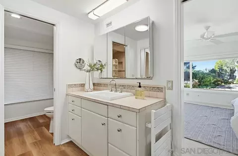 Bath - 8635 Cliffridge Ave, La Jolla, CA 92037 photo 1 of 4