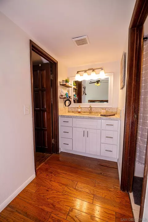 Bath - 5715 Baltimore Dr #20, La Mesa, CA 91942 photo 3 of 6
