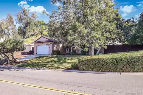 Exterior - 4307 Macronald Dr, La Mesa, CA 91941 photo 11 of 12