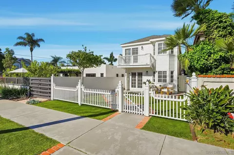 868 A Ave, Coronado, CA 92118