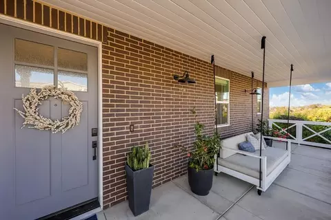 Exterior - 664 Sea Ridge Ct, Encinitas, CA 92024 photo 4 of 15