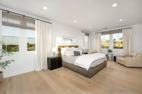 Bedroom - 664 Sea Ridge Ct, Encinitas, CA 92024 photo 1 of 5