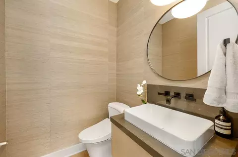 Bath - 664 Sea Ridge Ct, Encinitas, CA 92024 photo 4 of 4