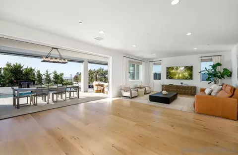 Living - 664 Sea Ridge Ct, Encinitas, CA 92024 photo 1 of 1