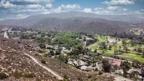 View/Area - 2552 Wind River Rd, El Cajon, CA 92019 photo 5 of 6
