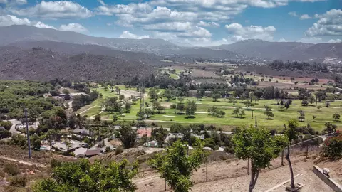 View/Area - 2552 Wind River Rd, El Cajon, CA 92019 photo 3 of 6