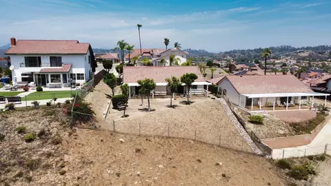 View/Area - 2552 Wind River Rd, El Cajon, CA 92019 photo 6 of 6